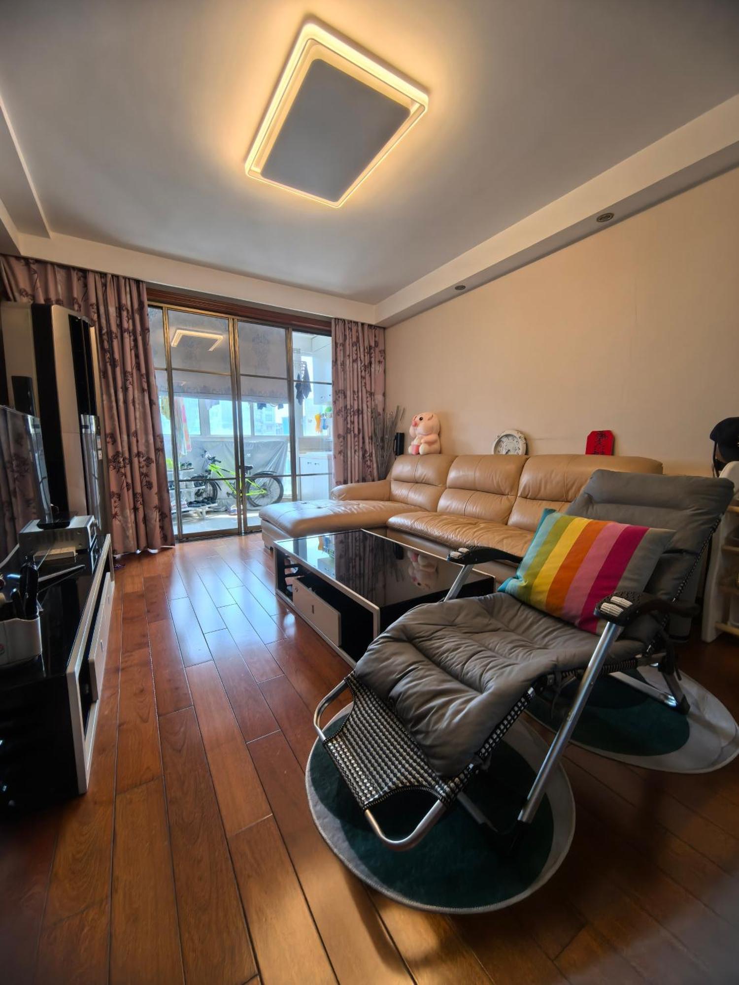 Mike Homestay